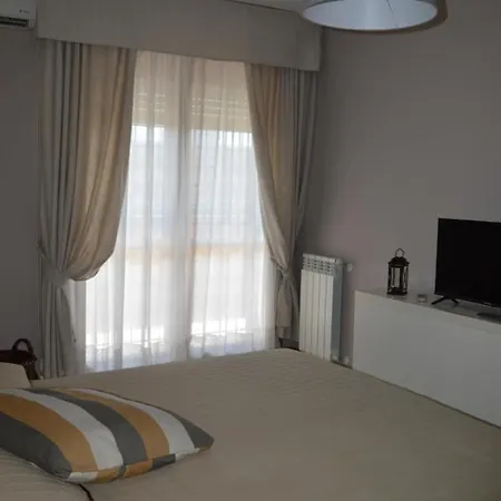 Porta Di Intero Apartment *